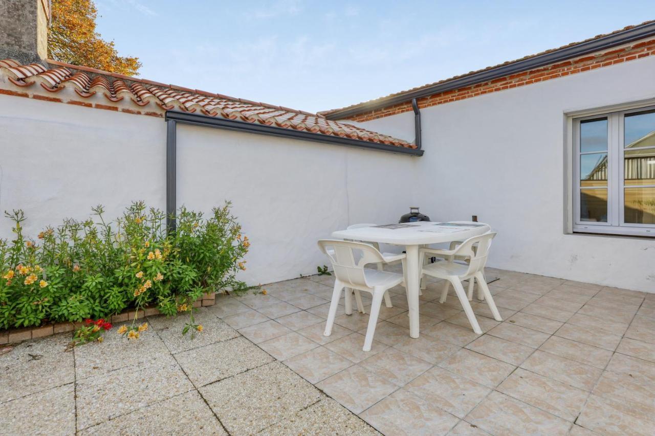 Maison Charmante A L'Epine Avec Jardin Cloture Et Terrasse Zewnętrze zdjęcie